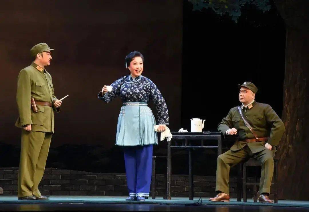 广大戏迷注意了!京剧名家领衔主演的《沙家浜》即将登台菏泽