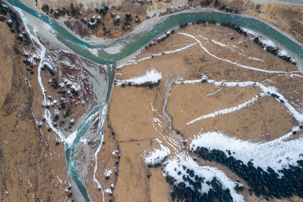 喀什和伊犁GDP_喀什和易行二维码图片(2)