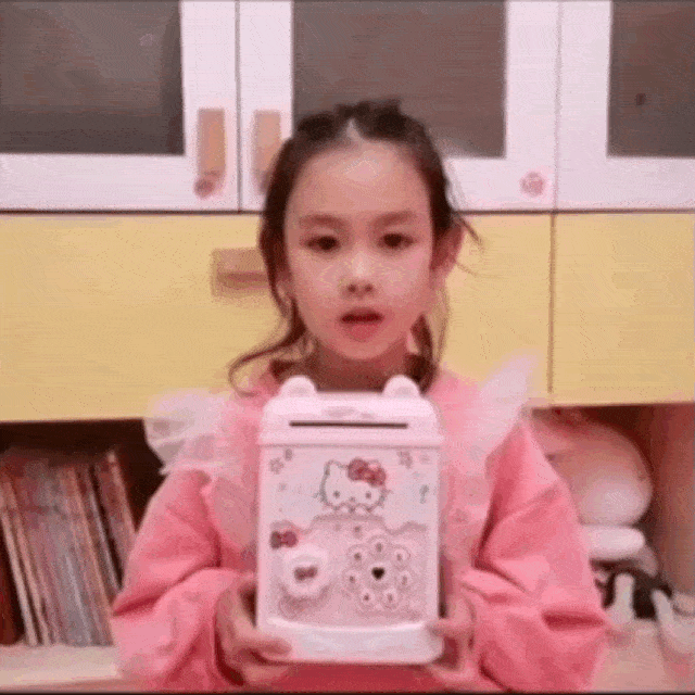 讲故事,脱口秀,情景剧……我们看到了很多小朋友精彩而又独具创意的