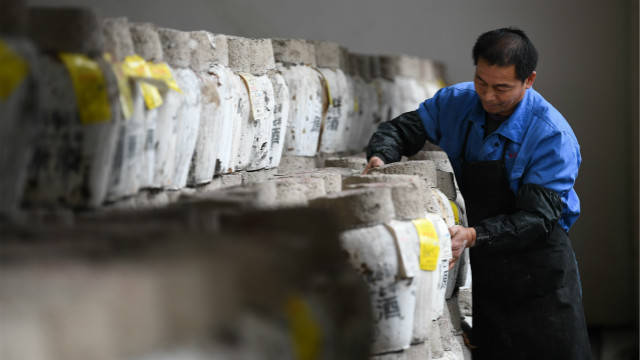 同比减少|A股“酒疯”未退，黄酒股连续两日股价暴涨