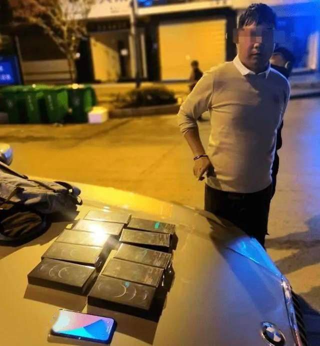 手携14台全新iPhone逃跑，美团跑腿为何频频翻车？