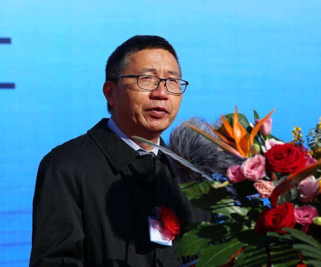 大连中远海运重工交付第9艘62000吨多