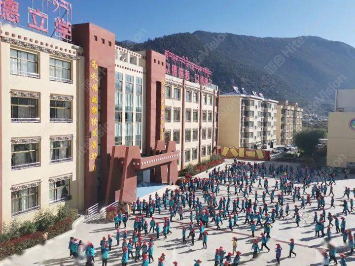 鸿合助力西藏林芝市第一小学与深圳市南山区香山里小学共享优质教育