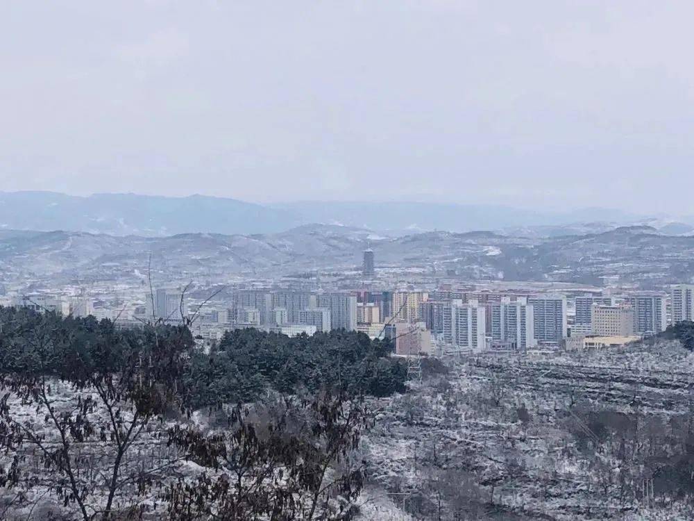从空中看庄浪雪景 崇信 雪润沬谷鸟戏水 泾川(雪景美如画 华亭
