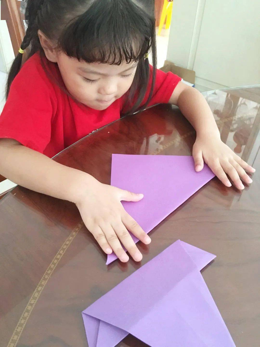 如何做生日帽子 eb881f5b381840d5b20ff75328b0b7dd.jpeg