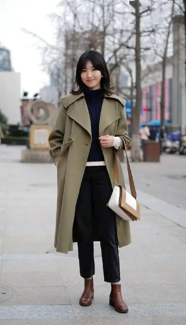 高跟鞋怎么搭配日常衣服 e2db8fd3ba594a919d675dd47093d48e.jpeg