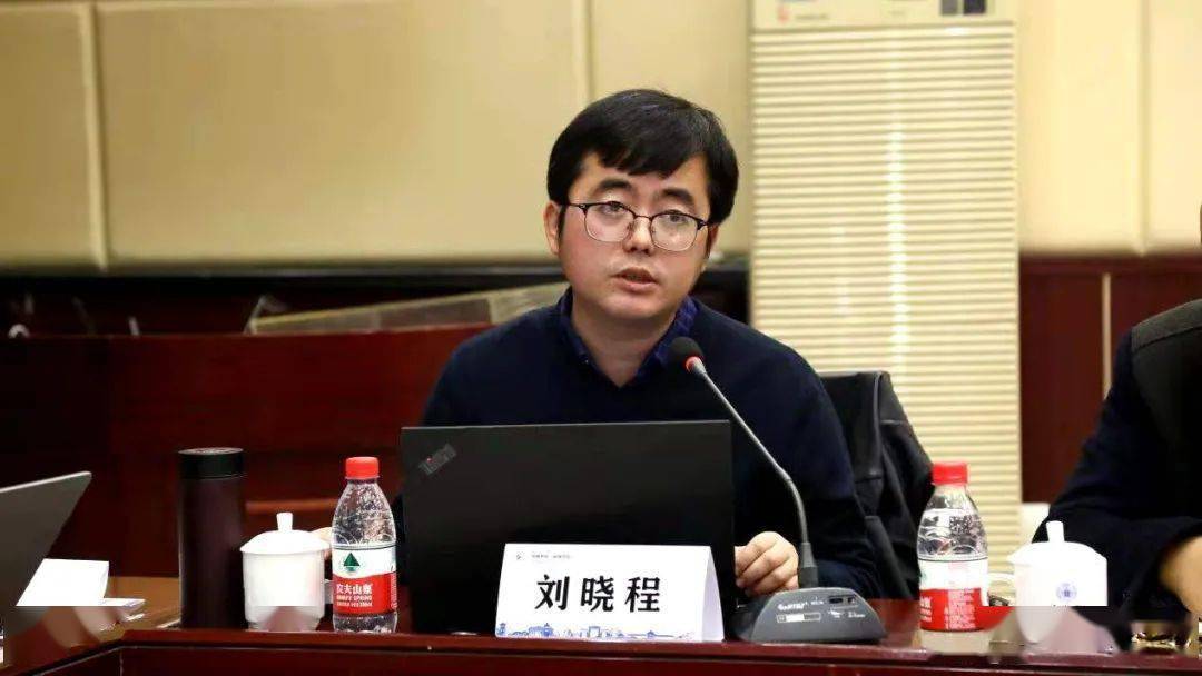 新闻中心策划部主任丁建雄:  兰州大学新闻与传媒学院副院长刘晓程