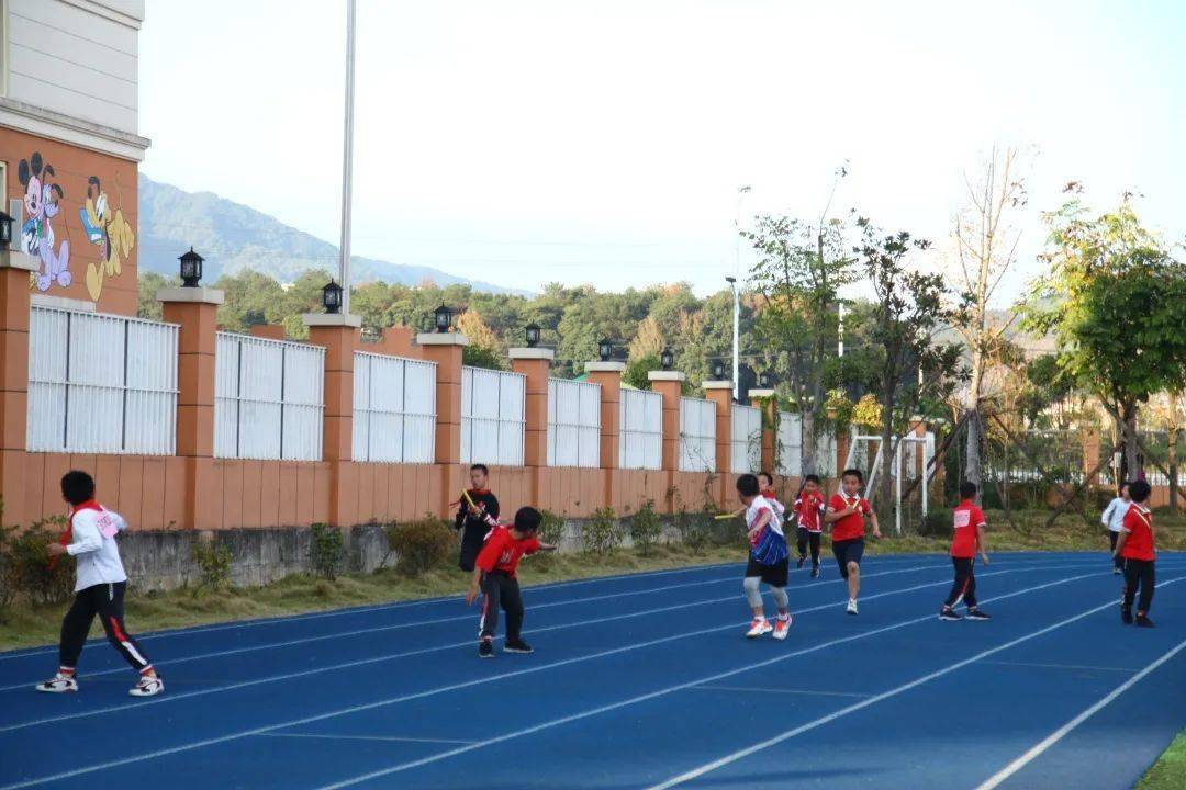 【微时光】邀您观看明溪县实验小学第二届体育健康节暨第四十二届校园