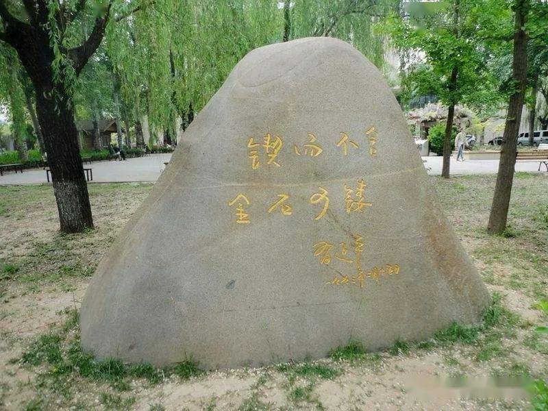 专业|世界联通：对外经济贸易大学经贸先锋