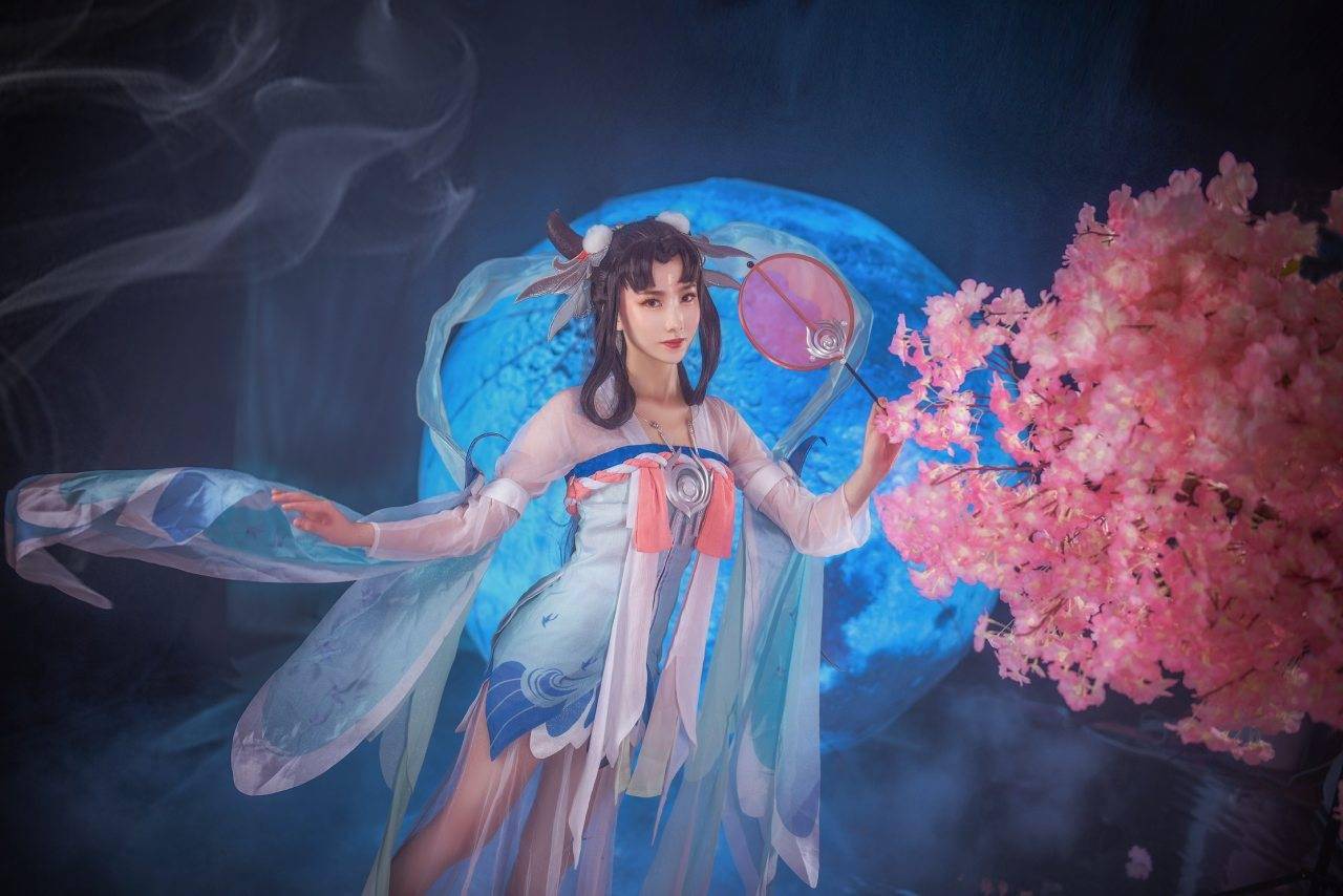 王者荣耀嫦娥如梦令cosplay