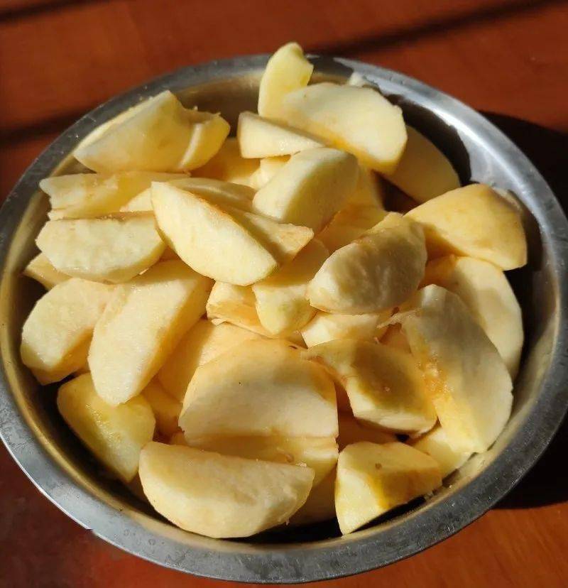 苹果怎么做好吃不酸 2efc61a8ae1f4fd9a29fe6c240ce3746.jpeg