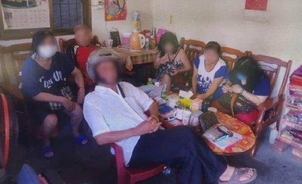 84岁老人嫖娼跟71岁女子发生关系被警方抓获儿子称赞雄风不减