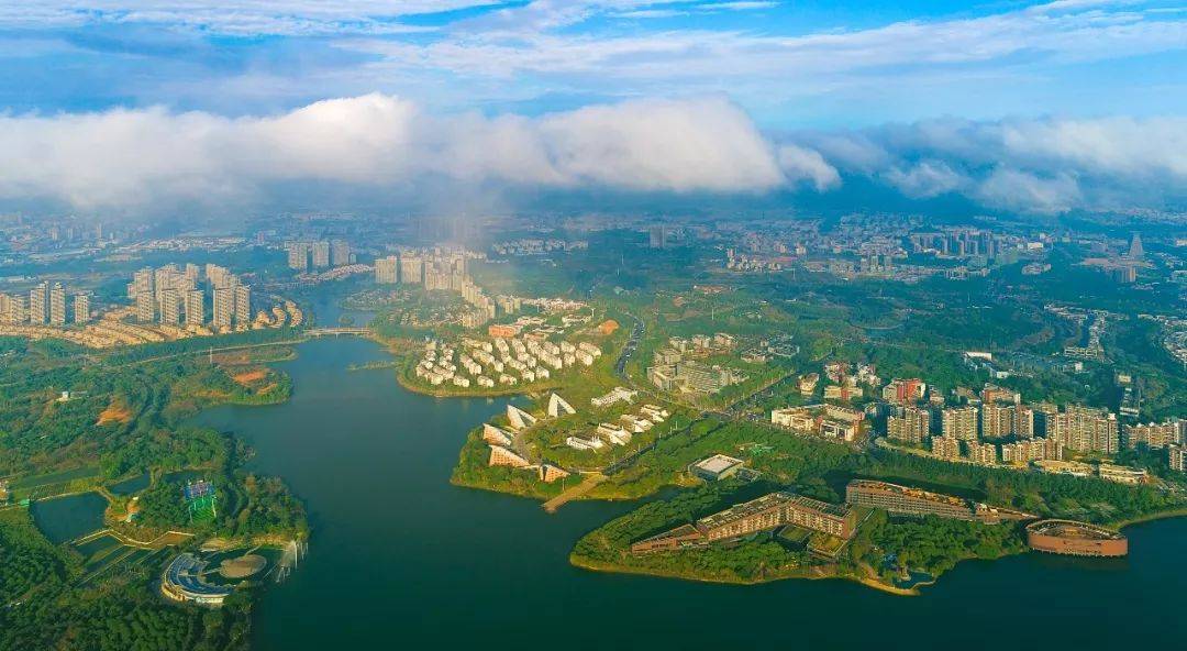 安达gdp_安达与岛村图片(3)