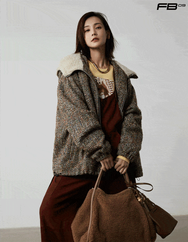 dzzit丨周冬雨dong duck小黄鸭,穿在身上的表情包,你