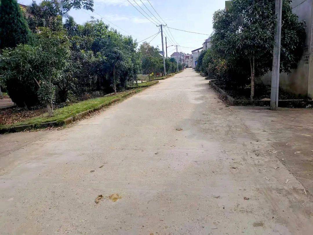 中堡村通村公路完成全面硬化,临港65个自然村实现村村通公路