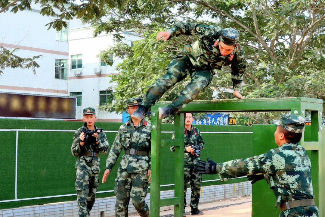 为什么叫武警机动 4357b57e7c8d4efbb3279f3682d37e84.jpeg