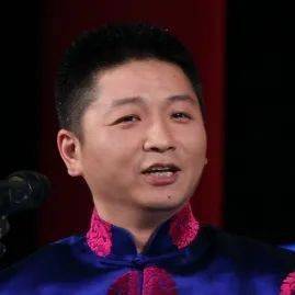 下划就知道~嘉宾 ·看点贾林评书演员自幼习学京剧,工武生,后毕业于