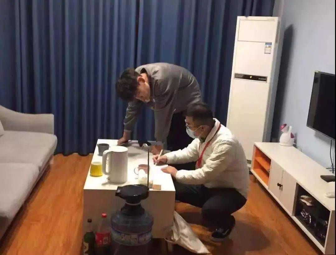 奇怪的姿势又增加了！：乐鱼体育(图72)