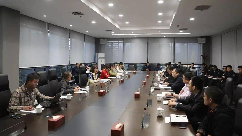 奇怪的姿势又增加了！：乐鱼体育(图65)