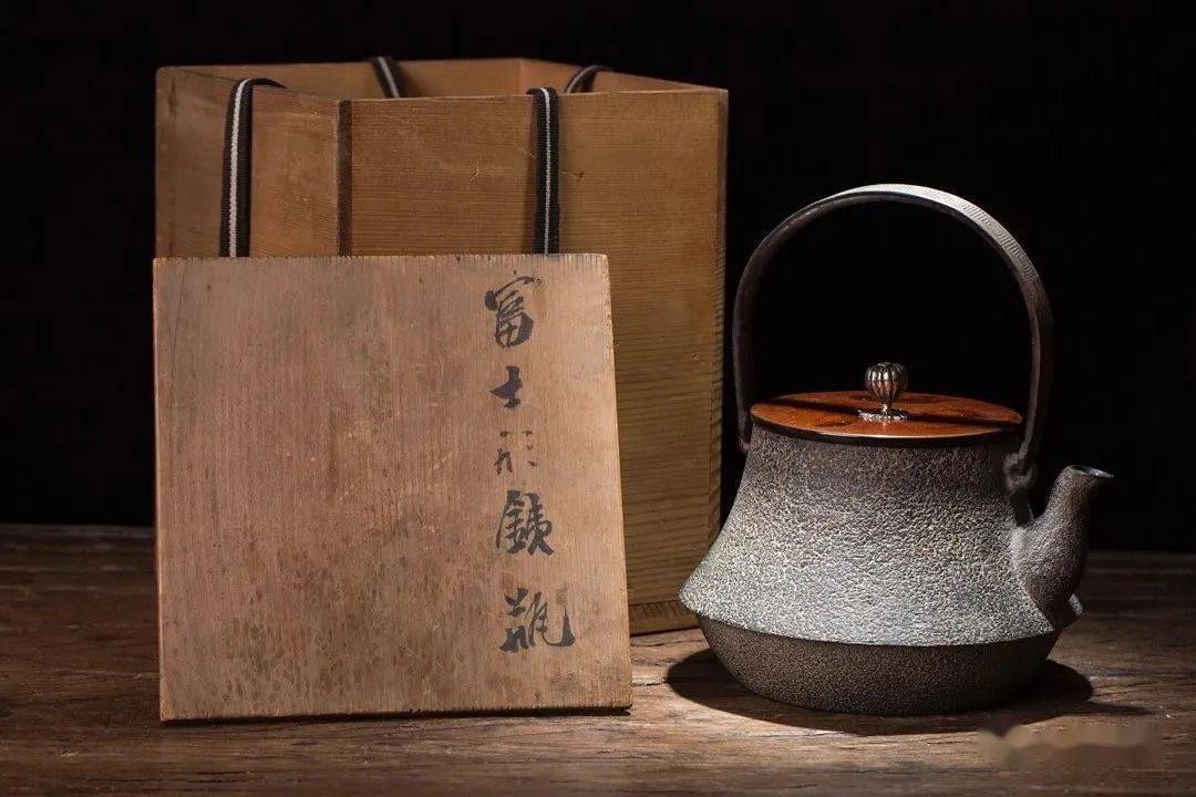 平安 光玉堂 桐地紋長閑形鉄瓶 共箱 純銀摘 唐銅 tb136 金龍