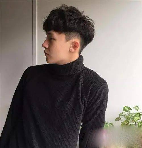 韩国男生最新短发发型 帅气新潮不用整理超省时