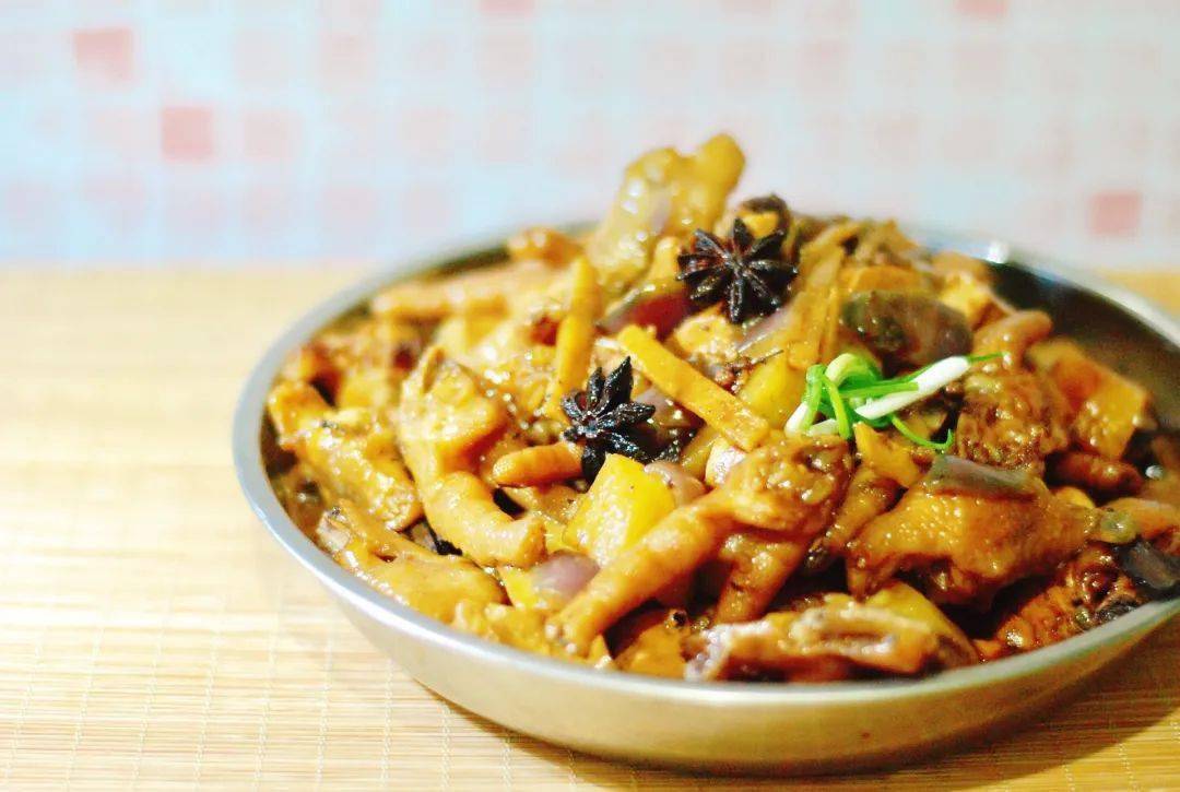 餐廳128元的雞爪煲，在家20就搞定！無需油炸一抿脫骨，簡單一燉香絕了！ 熱愛美食 第8张