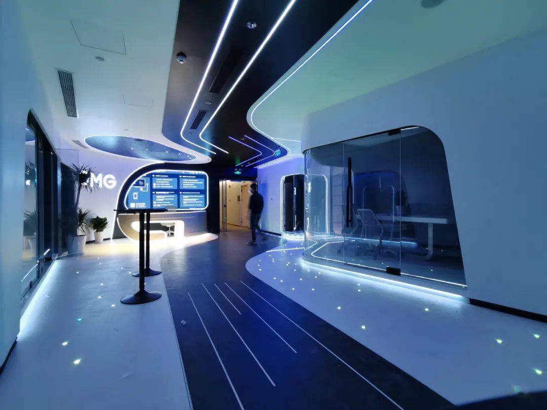 " 未来太空舱 "— omg建筑事务所办公室设计