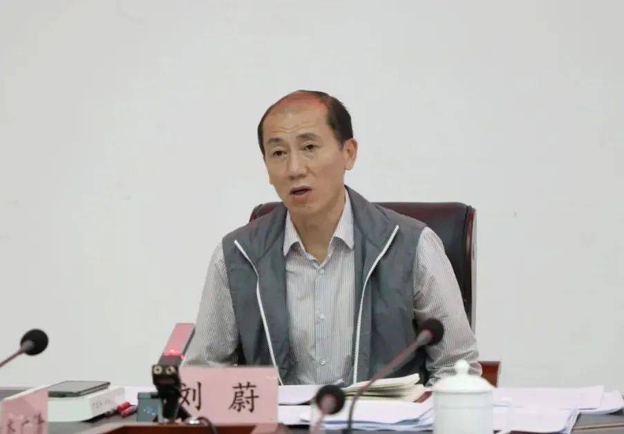 要闻刘蔚主持召开十三届县委常委会第137次扩大会议暨县委理论学习