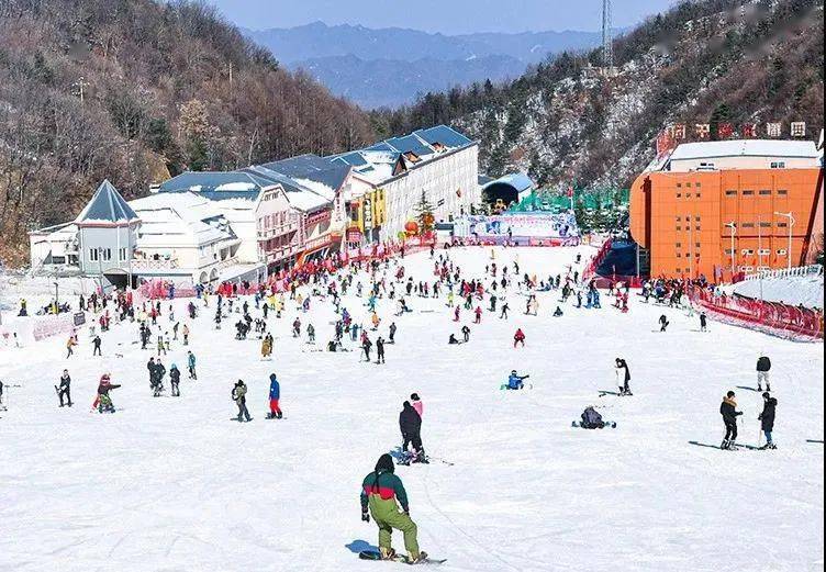 洛阳伏牛山滑雪度假乐园