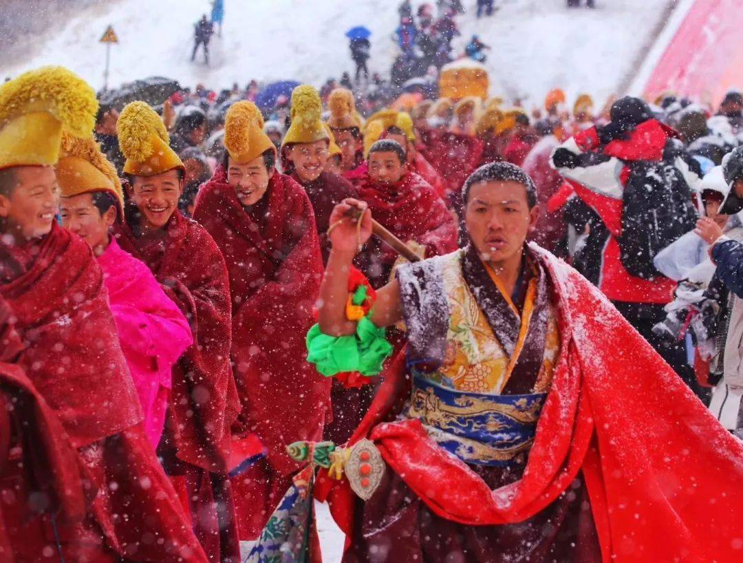 2021行摄甘南晒佛节亮宝节酥油灯节摄影团