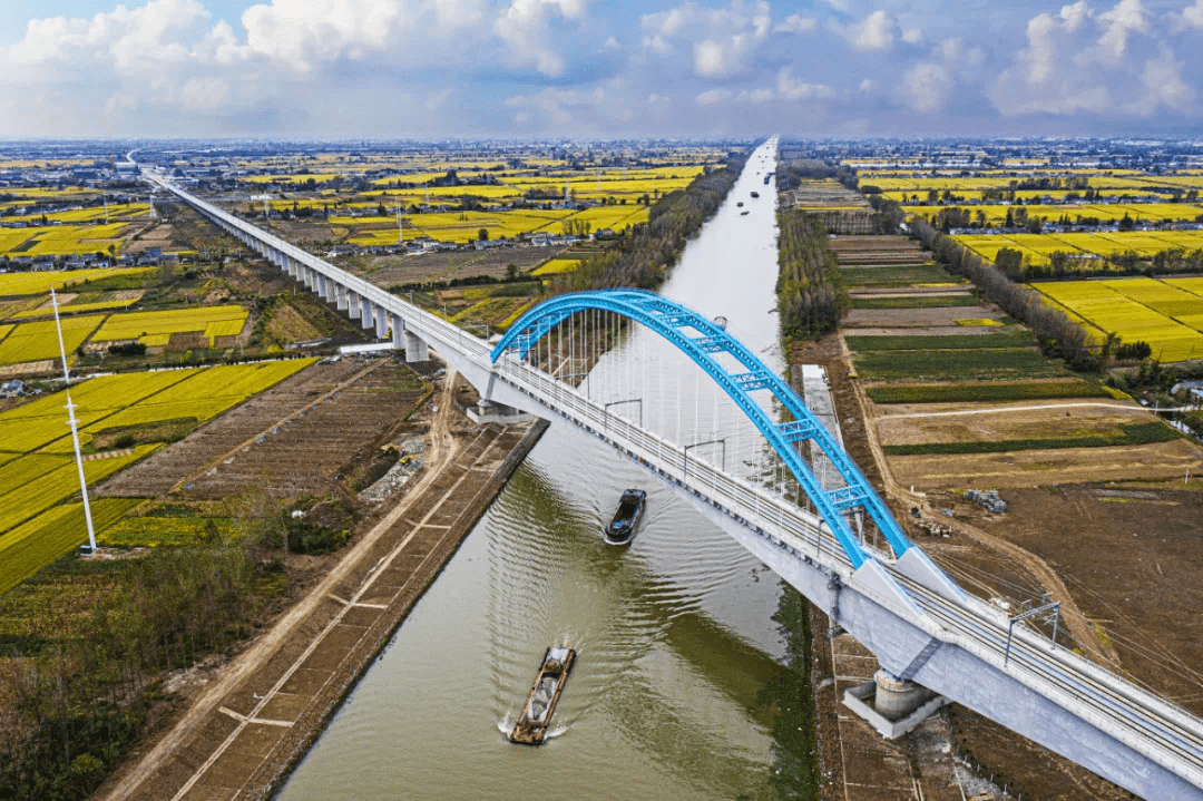 深圳通过挖路救GDP_深圳gdp曲线图(2)