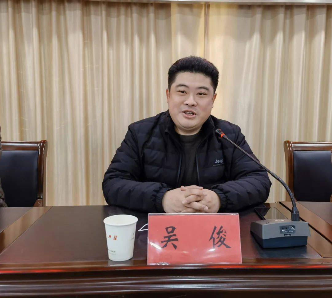 党员学习退休不褪色初心永向党三垛镇组织开展离退休老干部学习活动
