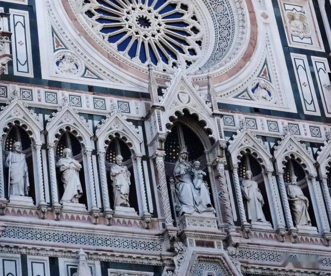 美奂美轮 花都灵魂:佛罗伦萨圣母百花大教堂巡礼上篇