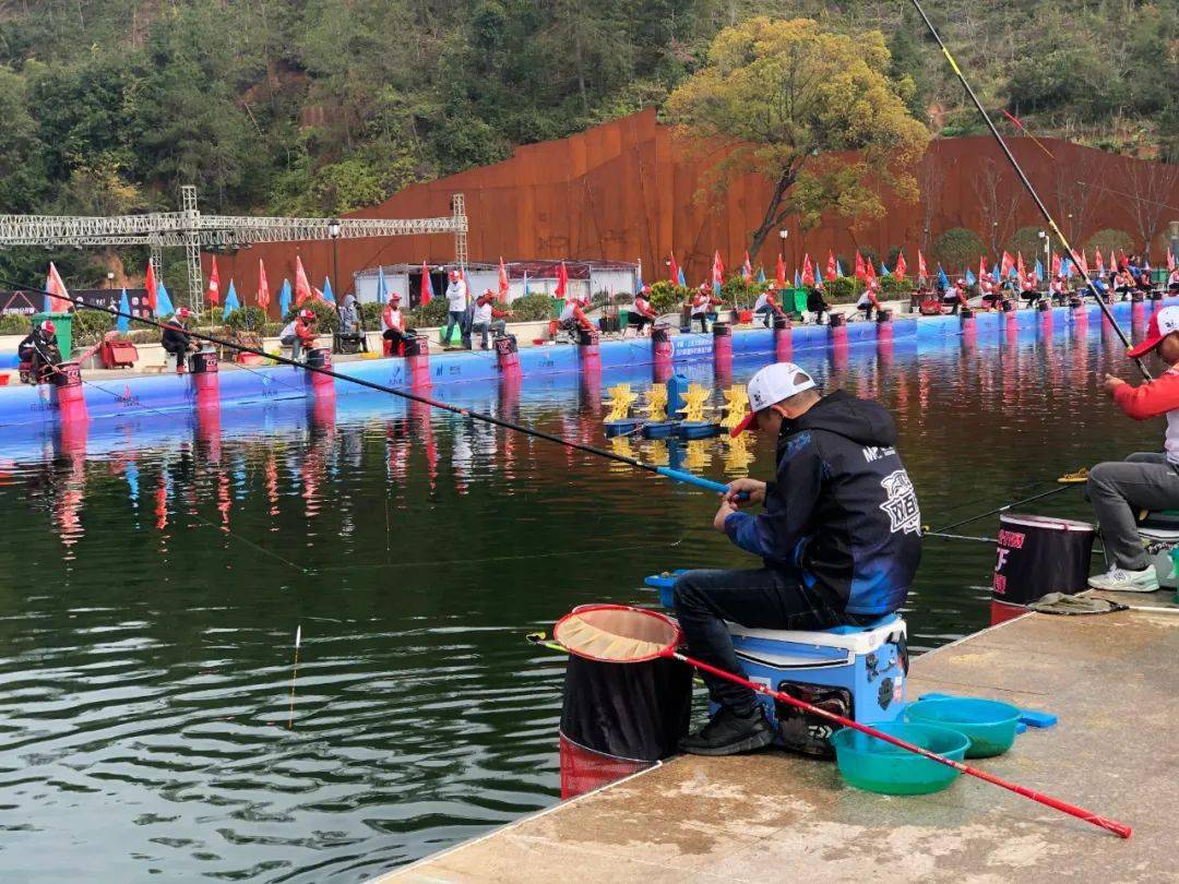 全国职业俱乐部百万联盟杯钓鱼拉力赛在上犹南湖国际垂钓中心圆满闭幕