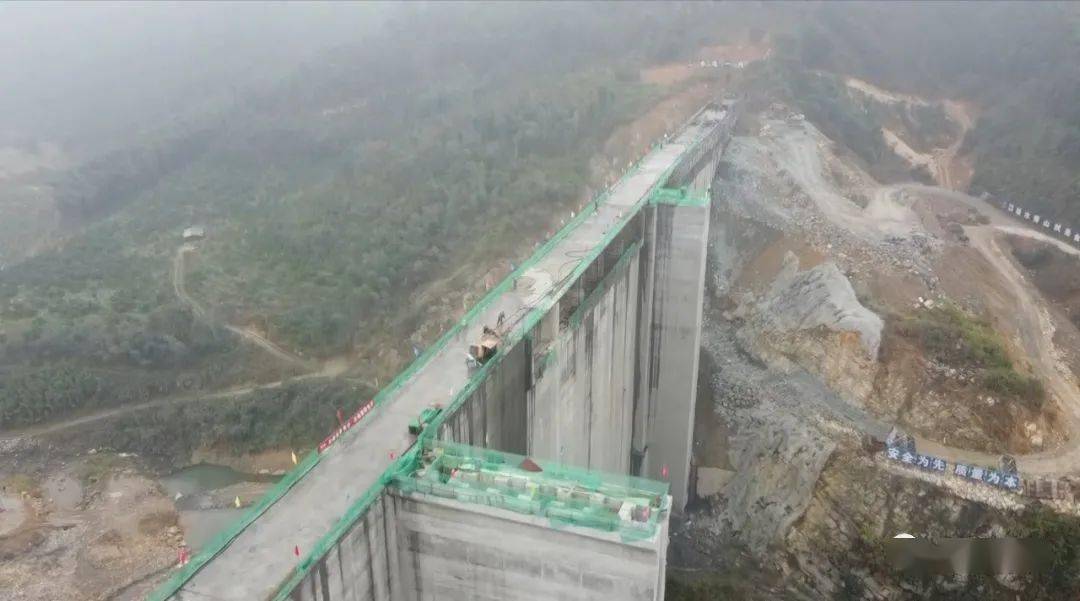 永安溪源水库大坝封顶水库建成后日可提供36万吨优质饮用水