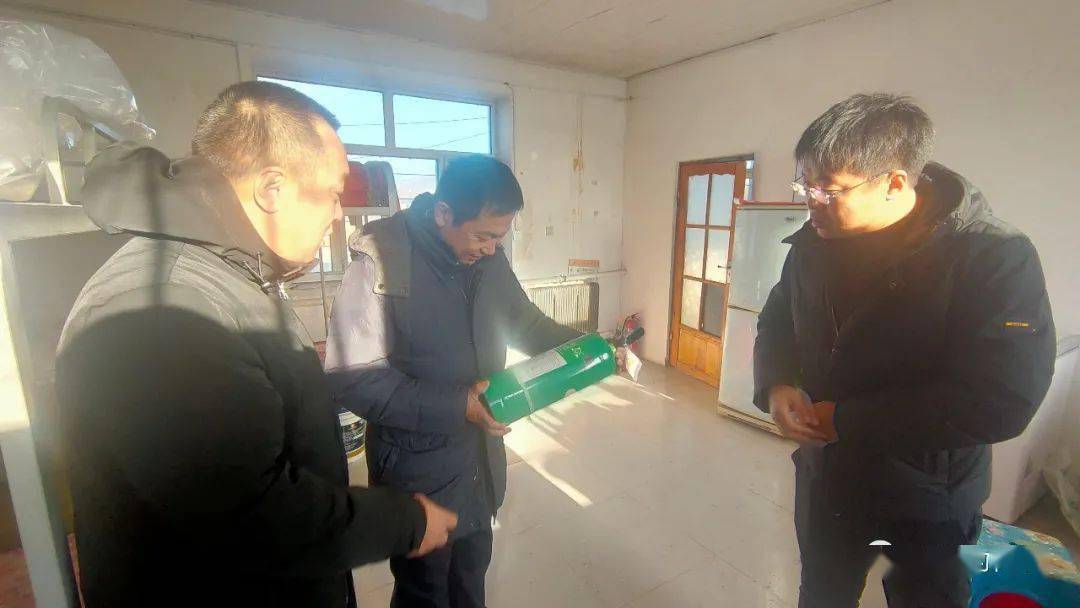 王树波到第四管理区检查指导安全生产工作