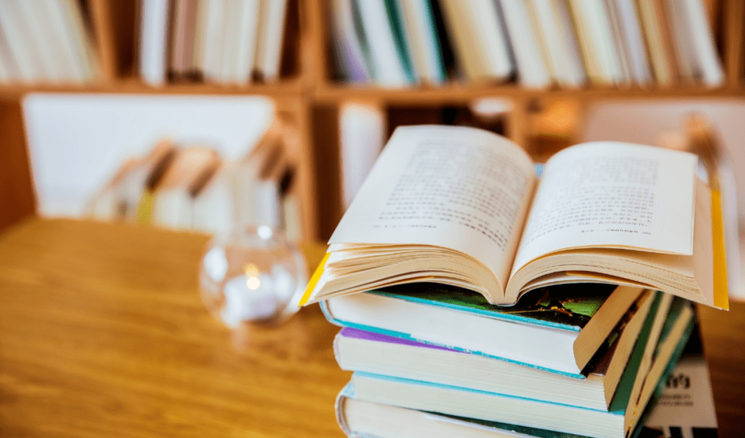 好的英语老师文案 e9814113b39840f89ee34f9170ee2d3c.png