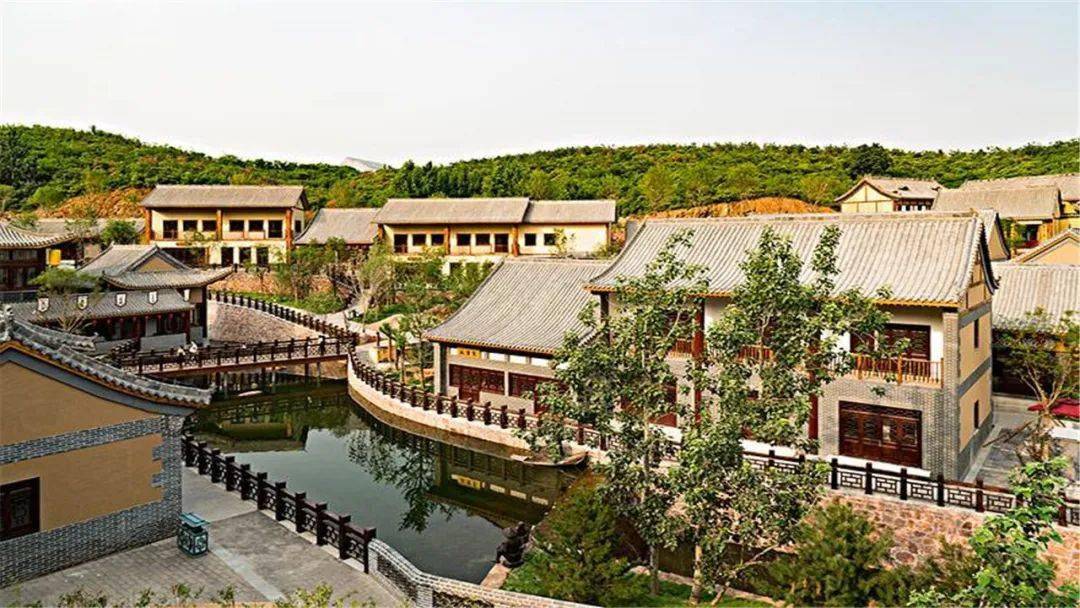 河北这座特色小镇,虽是仿建但古韵十足,很多人都喜欢!