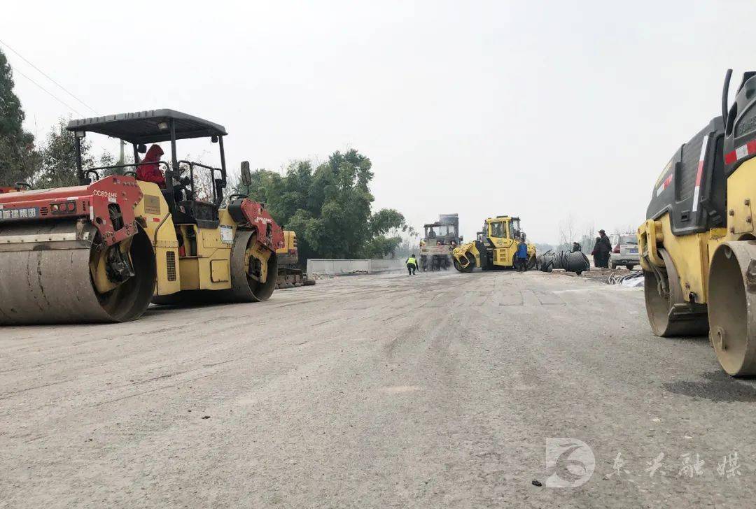 内江各区gdp_内江师范学院(3)