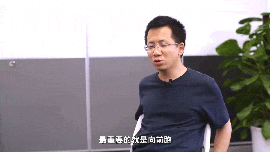 去年6月份,受618购物节的刺激,拼多多股价迎来了汹涌增长,  黄峥身价