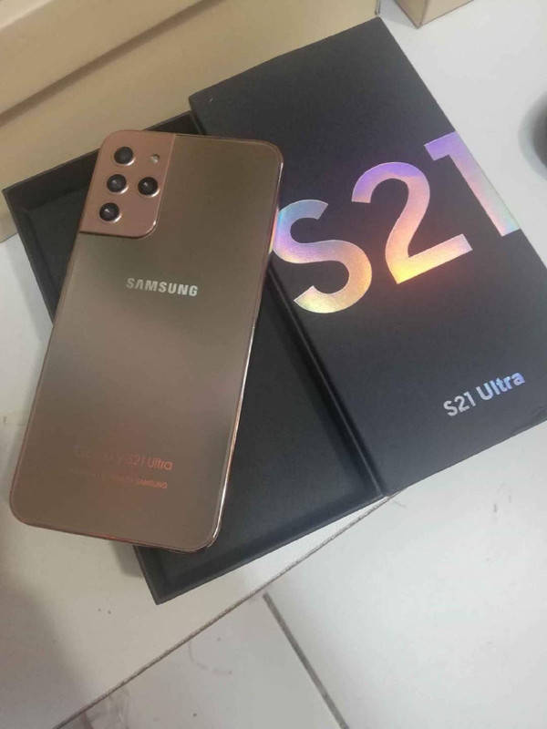 疑似三星galaxy s21 ultra真机曝光:这颜值你觉得如何