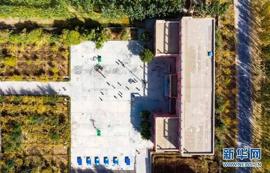 GDP 深藏功和名的_美国和中国gdp