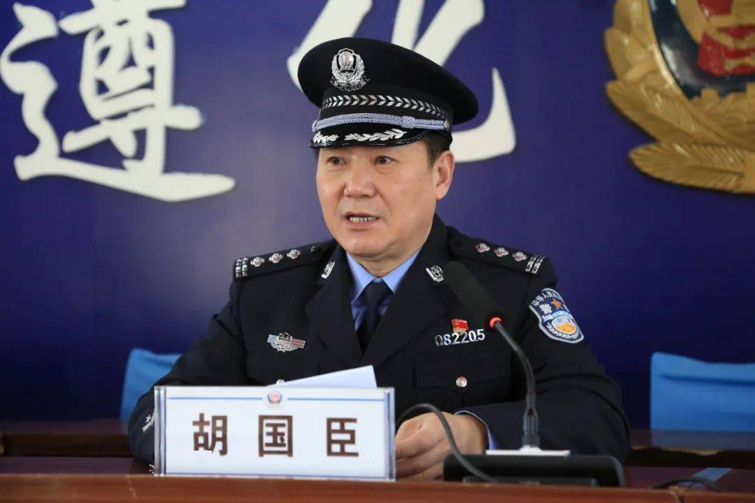 致敬!人民警察