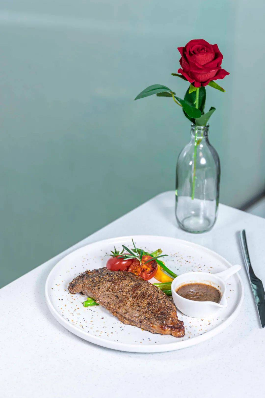 十四人一桌的菜怎么点 8cbedaa20b0546ab86f0201428bc5ba2.jpeg