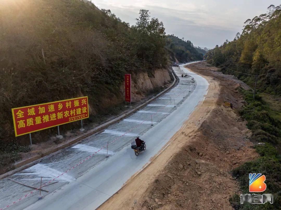越来越快了！总投资过亿的博白至双凤农村公路改扩建工程最新进展来啦！_浪平