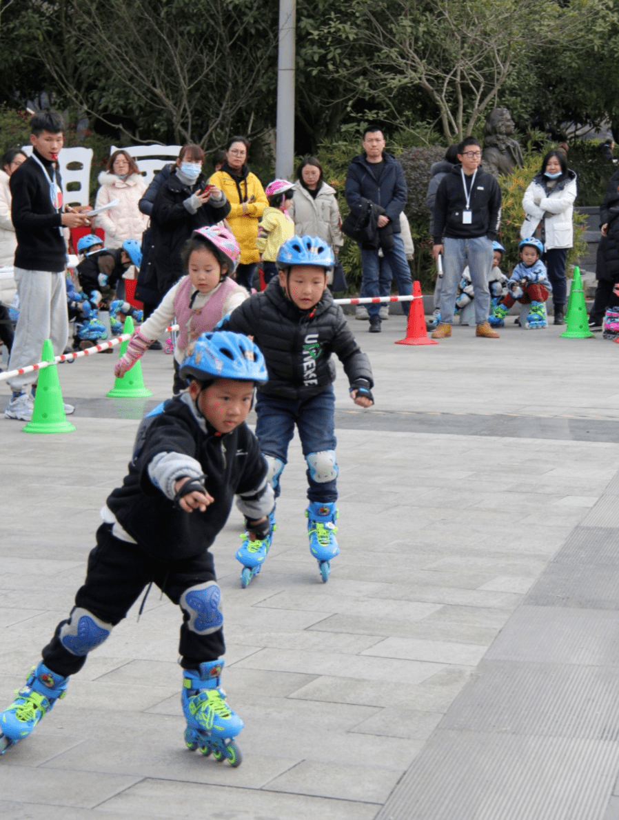 "炫动轮滑,挑战自我—记丽水市青少年宫第一届轮滑争霸赛_选手