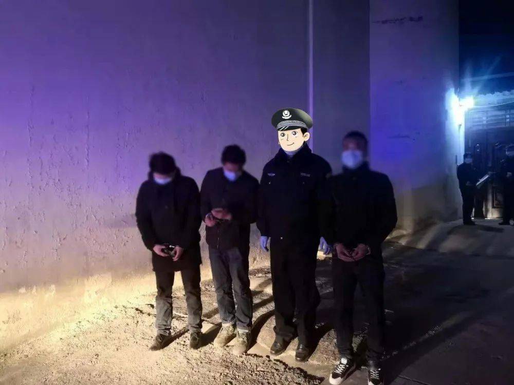 1月14日凌晨,城关派出所对三名殴打他人的违法行为人依法执行行政拘留