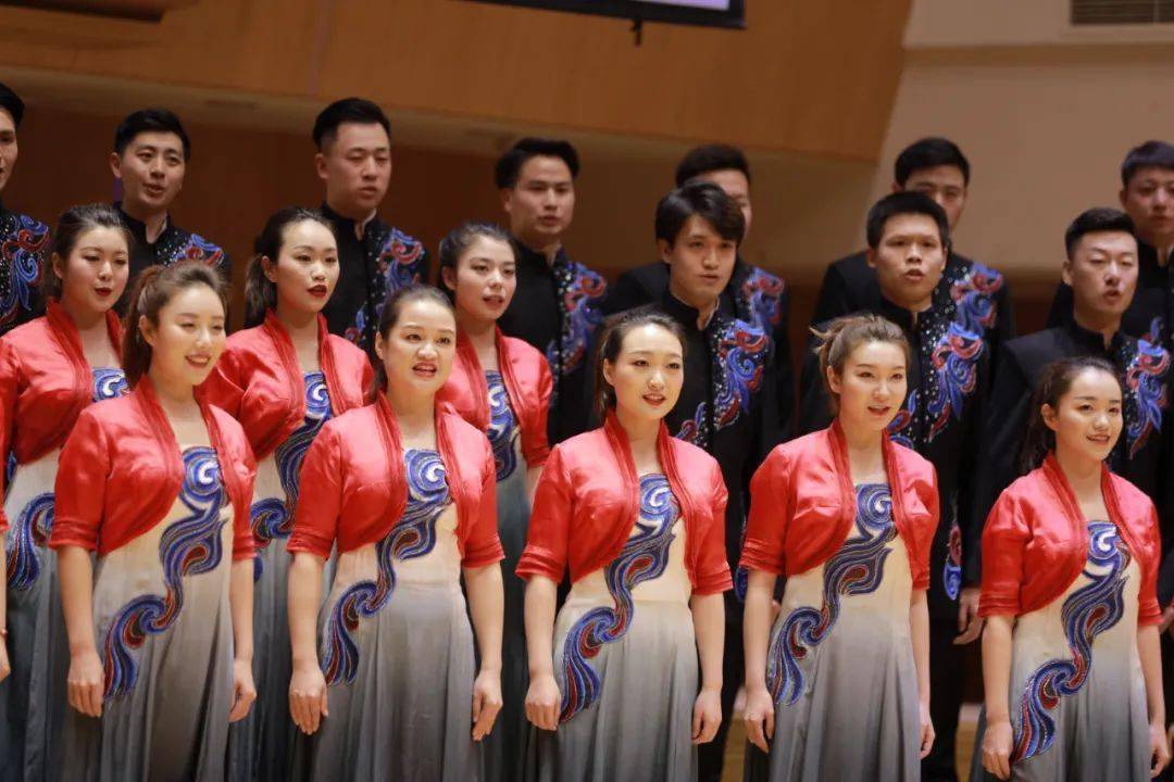 不忘初心向新而行中央民族歌舞团受邀参加比亚迪新年音乐会演出