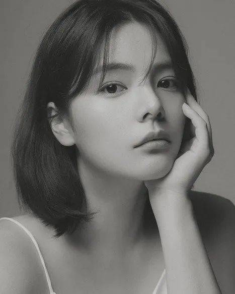 韩娱圈再传噩耗,90后女星突然去世!不到一个月5位明星