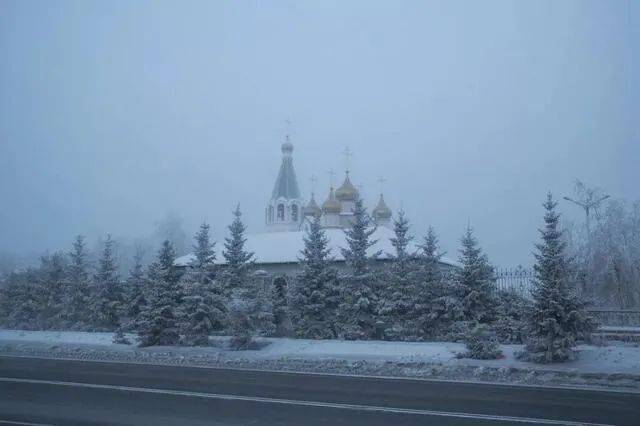 冷04冷04冷04世界上最冷城市雅库茨克迎来十四年不遇寒冬零下五